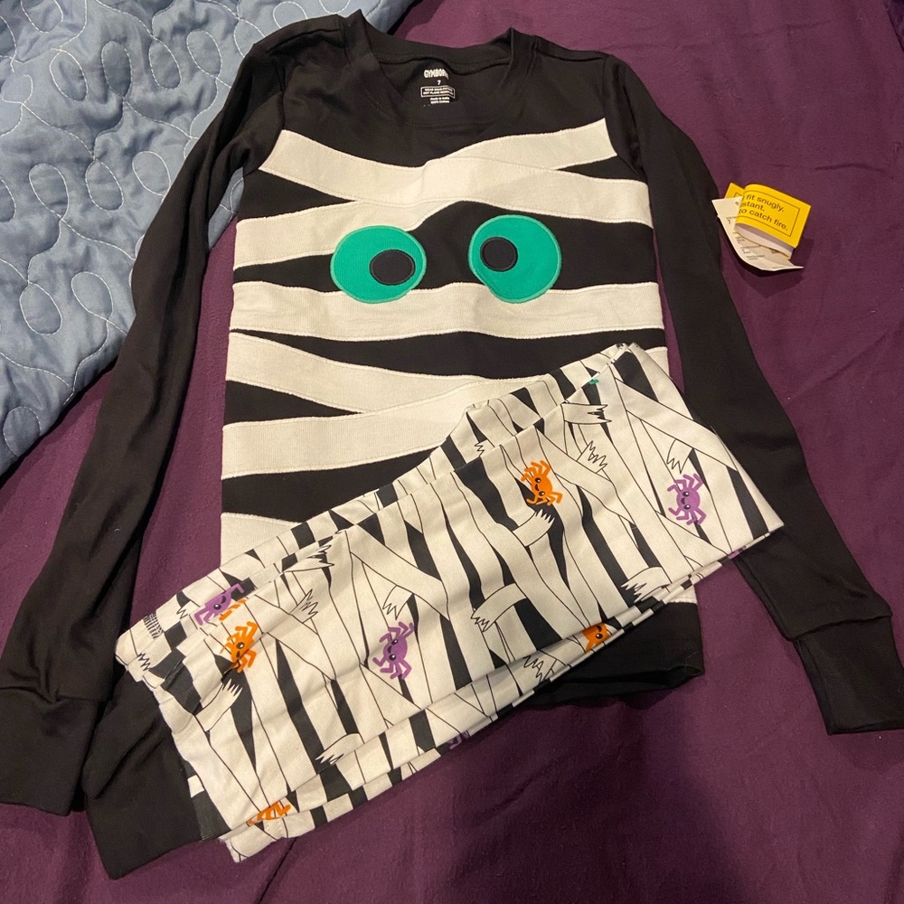 Gymboree Halloween mummy pajamas